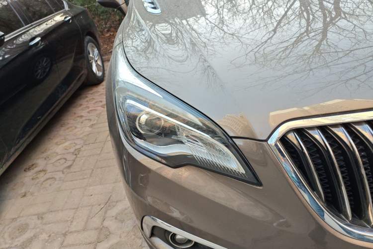 Used Buick Envision 2016 20T Two-Wheel-Drive Elite Model
