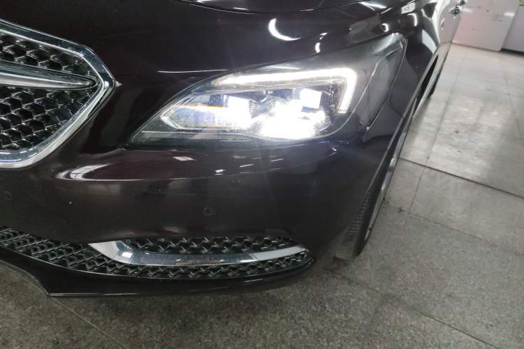 Used Buick LaCrosse 2018 28T Avenir
