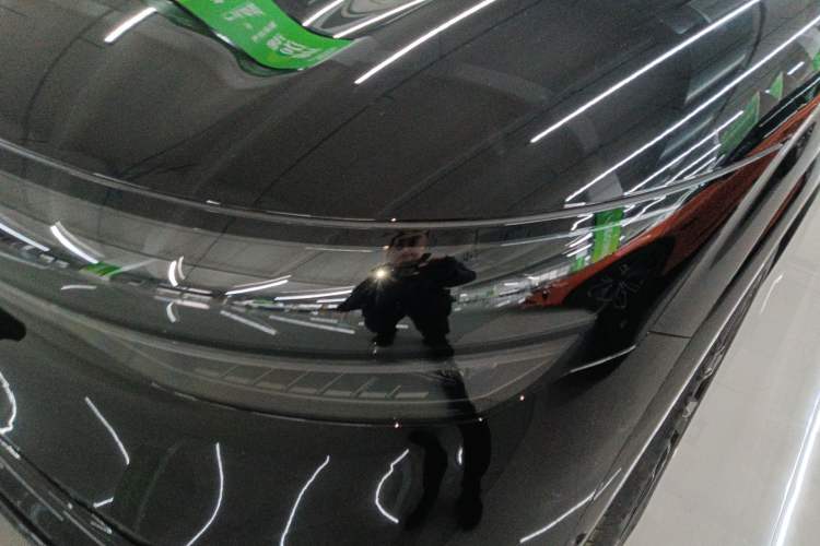 Used Zeekr 7X 2025 100 kWh Long-Range Rear-Wheel Drive with Intelligent Driving Features