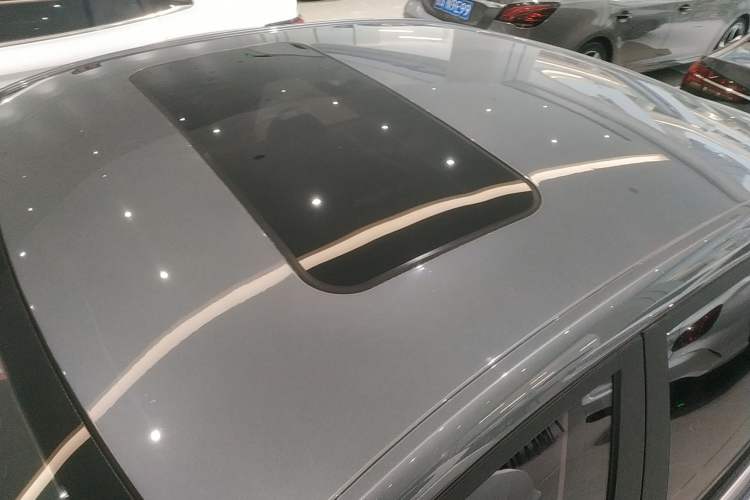 Used Roewe i5 2021 Revised Version 1.5L CVT Diamond Edition