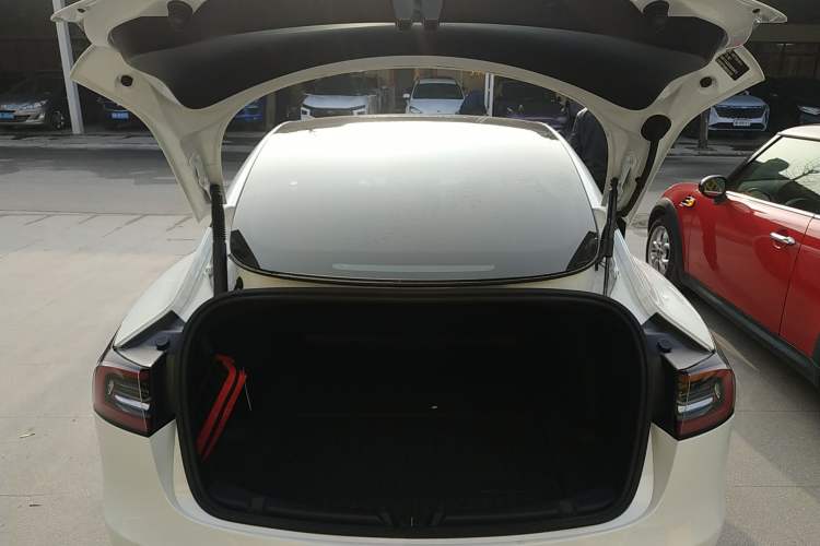 Used Tesla Model 3 2022 Rear-Wheel-Drive Version