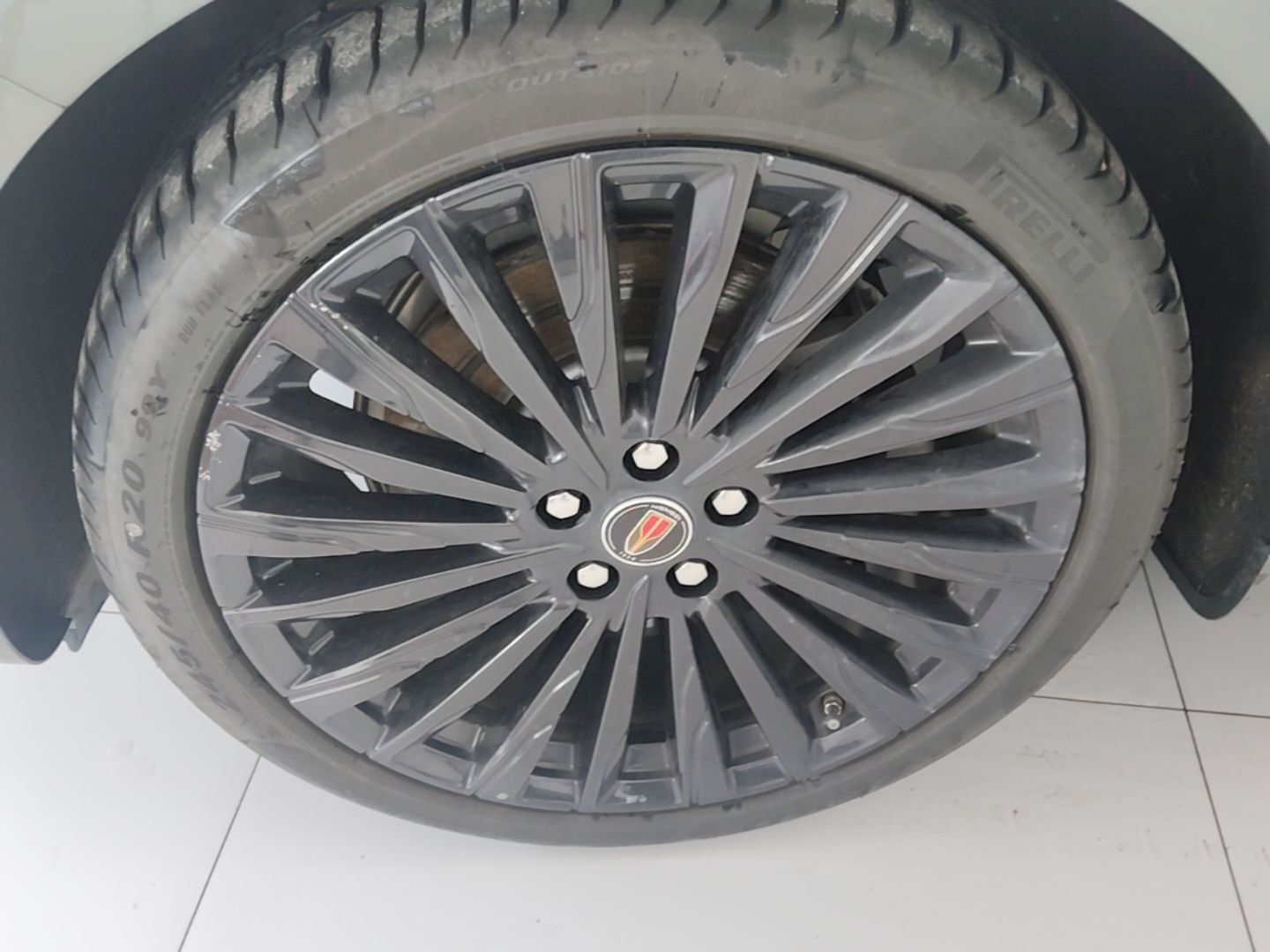 Hongqi H9 2025 2.0T Two-Wheel Drive Flagship Private Enjoyment Fashion Edition 5 Seats — снимка 10