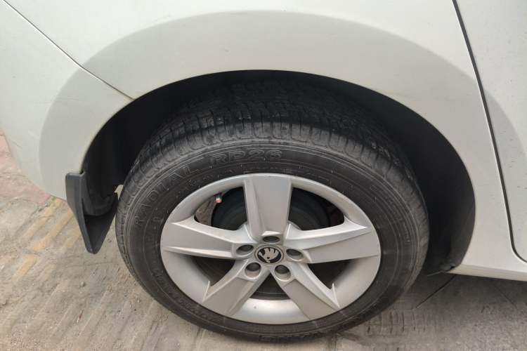 Used Skoda Fabia 2017 1.4L Automatic Car Enjoy Edition
