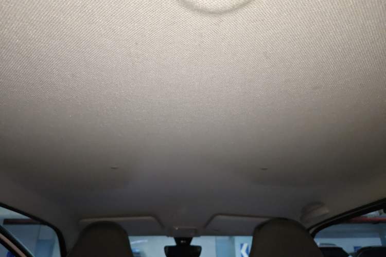 Used Wuling Hongguang MINIEV 2021 Macaron Premium Model – Lithium Iron Phosphate