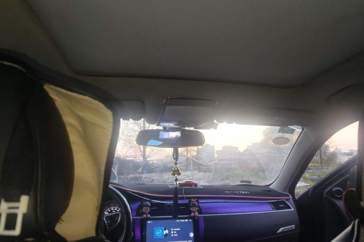 Used Zotye T600 2016 1.5T Manual Luxury Edition Headliner