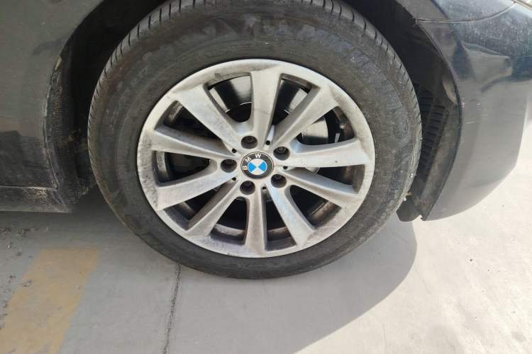 Used BMW 5 Series 2011 523Li Luxury Model
