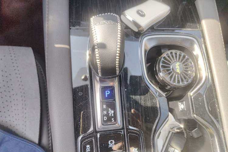 Used Lexus RX 2023 350h Four-Wheel Drive Enjoyment Version Gear Lever