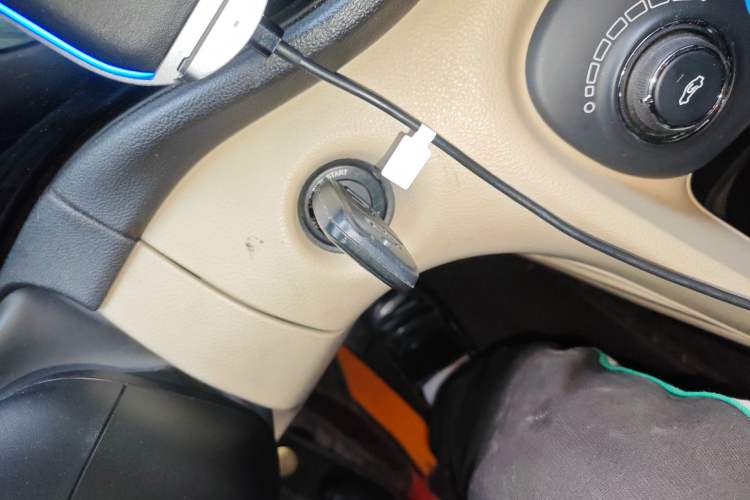 Used Fiat Viaggio 2012 1.4T Automatic Enjoyment Edition Vehicle Key