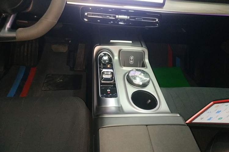 Used GAC Trumpchi E8 New Energy 2024 150km MAX Gear Lever