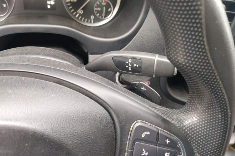 Used Mercedes-Benz Vito 2016 2.0T Elite Version 9-seater