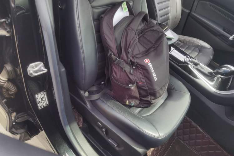 Used Ford Edge 2016 EcoBoost 245 Two-Wheel-Drive Titanium 7-Seater
