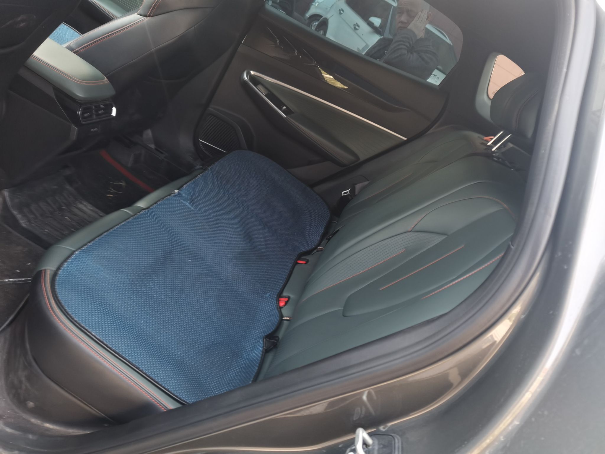 Geely Auto Emgrand X7 Sport 2024 1.5TD Dragon Edition — снимка 17