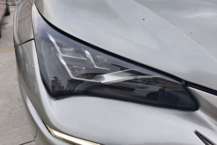 Used Lexus NX 2020 300h Front-Drive FENGSHANG Version China VI Standard Right Front Headlight