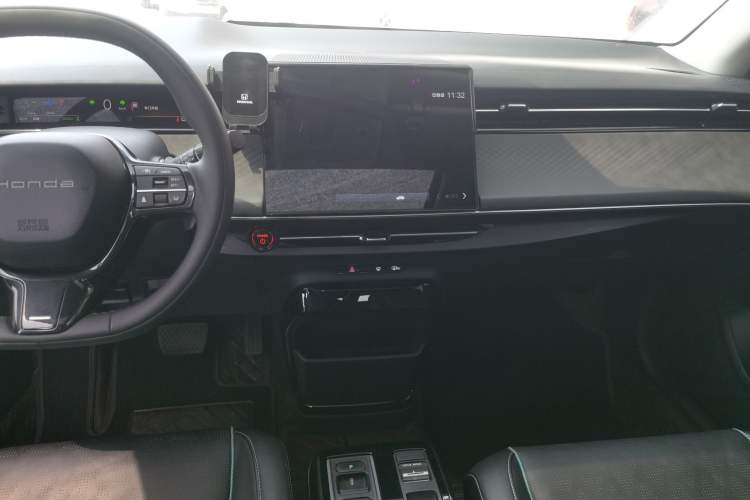 Used Honda e:NP2 2024 Advanced Edition Audio And AC Panel