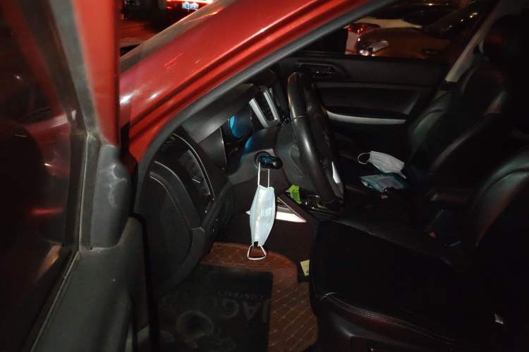 Used Changan CS35 2015 1.6L Manual Luxury Model China IV Standard
