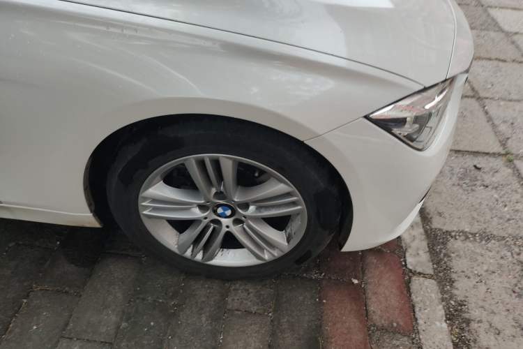 Used BMW 3 Series 2016 320i Fashion Model