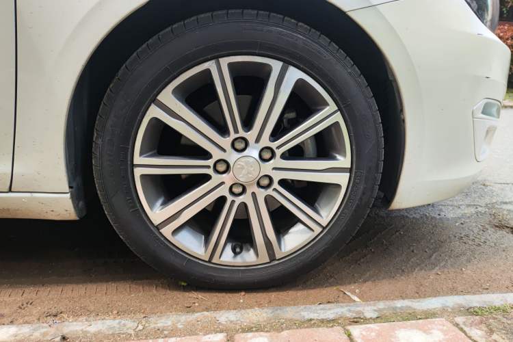 Used Peugeot 408 2014 1.6T Automatic Prestige Edition