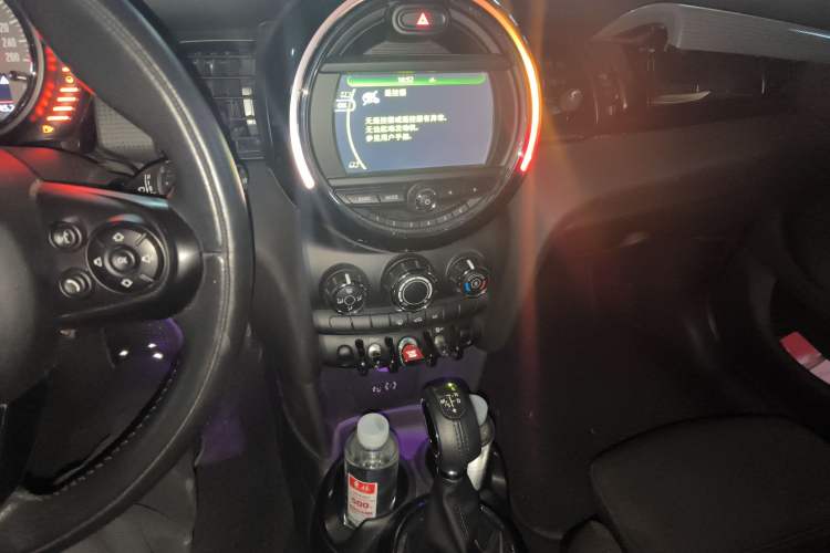 Used MINI MINI 2015 1.5T COOPER Fun Five-Door Edition