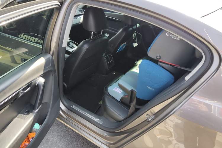 Used Volkswagen Magotan 2013 2.0 TSI Luxury Model