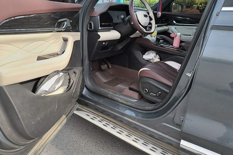 Used Geely Auto Monjaro L 2021 2.0TD DCT EVO Two-Wheel Drive Prestige Version Driver Seat