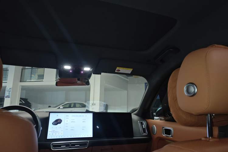 Used Li Auto L8 2023 Pro Model
