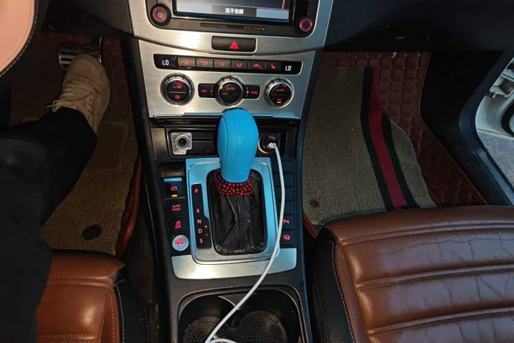 Used Volkswagen FAW-Volkswagen CC 2013 2.0 TSI Luxury Model
