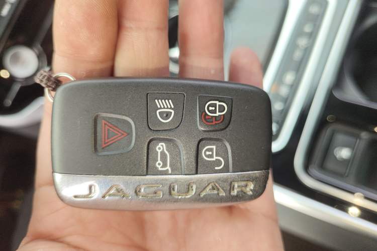 Used Jaguar XFL 2017 XFL 2.0T 240PS Luxury Edition Vehicle Key