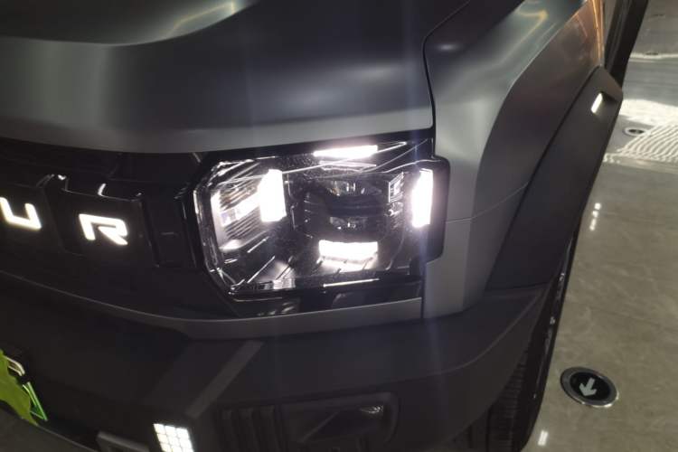 Used JETOUR Shanhai Traveler C-DM 2024 C-DM 208KM Mountain & Wilderness Edition Left Front Headlight