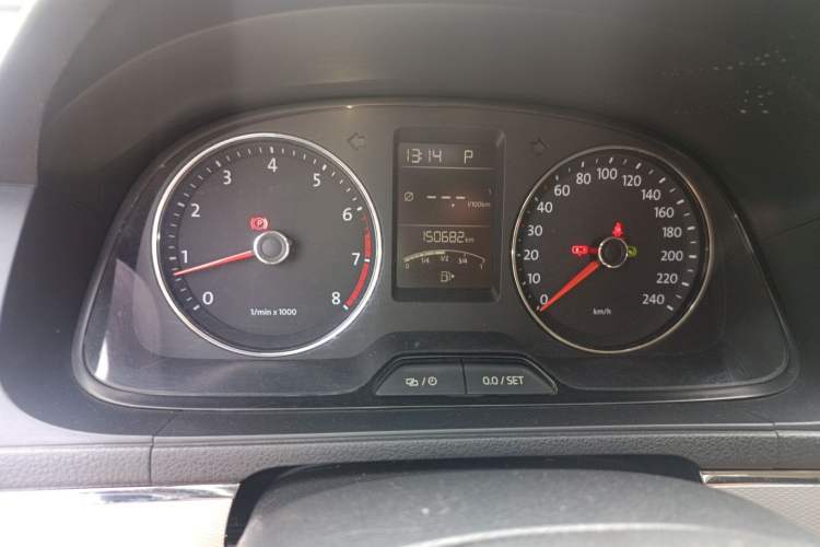 Used Volkswagen Gran Lavida 2014 1.4TSI Automatic Sport Edition
