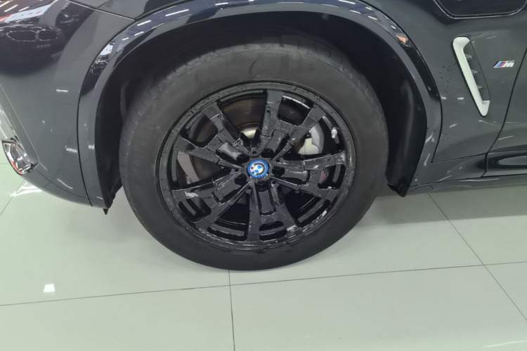 Used BMW iX3 2022 Updated Leading Version Left Front Wheel Hub