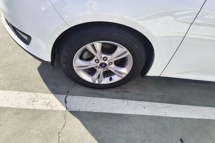 Used Ford Focus 2017 Sedan 1.6L Automatic Comfort Plus SmartDrive Edition
