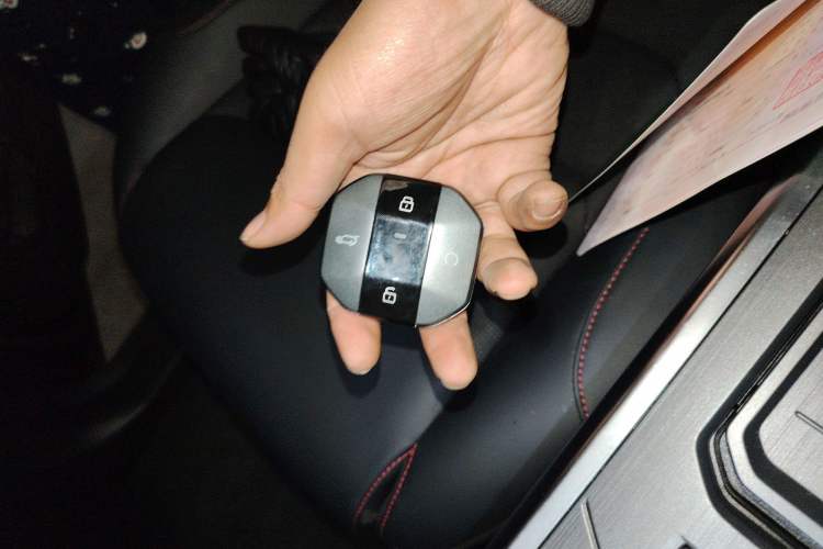 Used JETOUR Traveler 2025 2.0TD Automatic XWD Conquest Vehicle Key