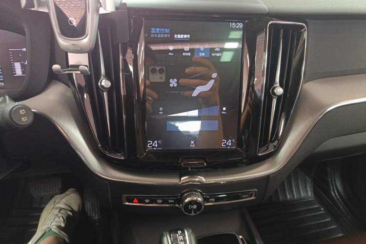 Used Volvo XC60 2019 T5 4x4 Smart Edition China VI Standard