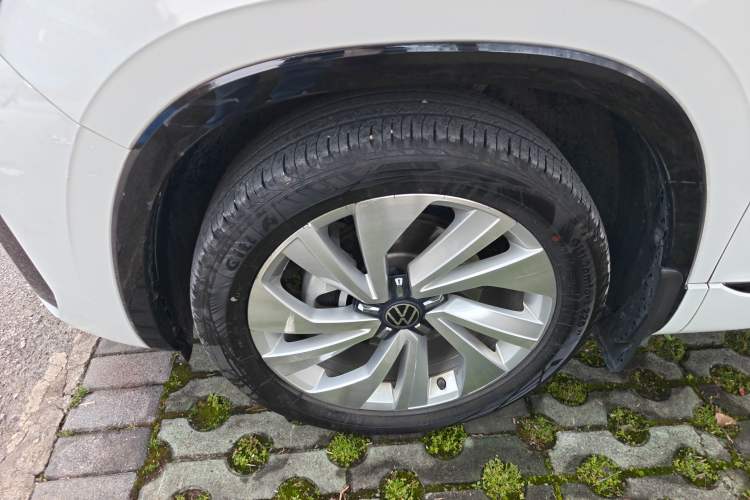 Used Volkswagen Tayron X 2020 330TSI Two-Wheel Drive Luxury Smart Connectivity Version