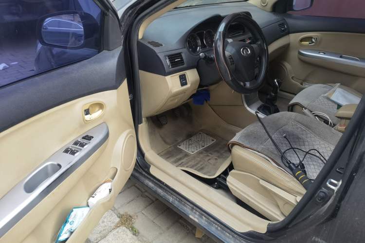 Used Great Wall C30 2012 1.5L Manual Luxury Version
