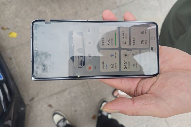 Used Zeekr 009 2024 7-Seater Walk-Through Version Four-Wheel Drive 108 kWh