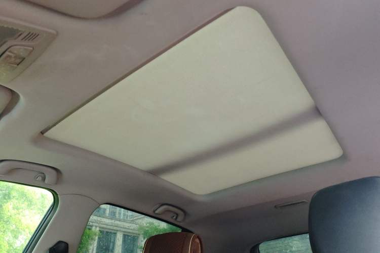 Used Baojun 510 2017 1.5L Manual Luxury Model Headliner