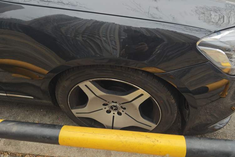 Used Mercedes-Benz S-Class 2012 S 300 L Business Standard Model