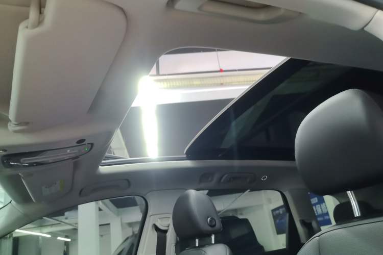 Used Audi Q7 2022 55 TFSI quattro S line Sport model Headliner