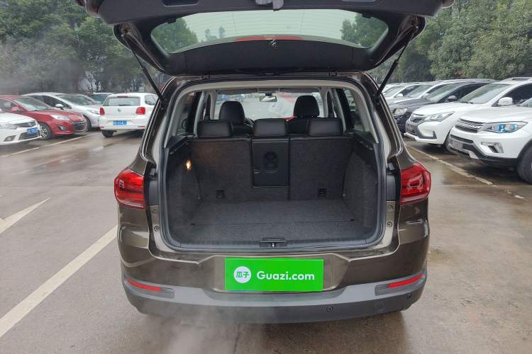 Used Volkswagen Tiguan L 2017 300TSI Automatic Two-Wheel Drive Silk Road Comfort Edition
