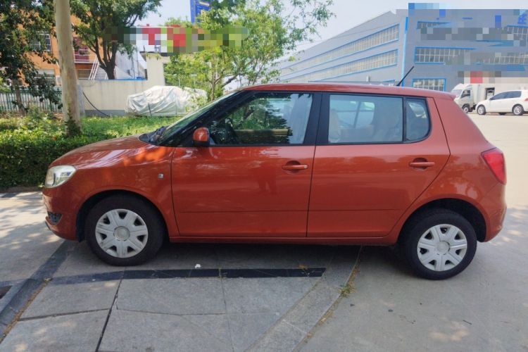 Used Skoda Fabia 2014 1.4L Automatic Crystal Edition
