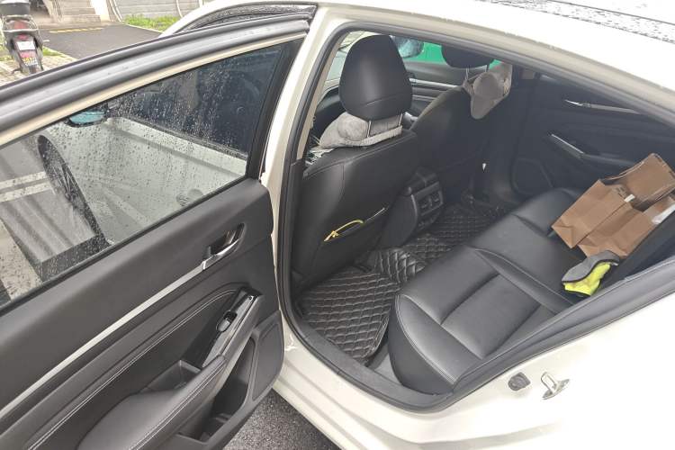 Used Nissan Teana 2021 2.0L XL Upper AD1 Smart Drive & Navigation Edition
