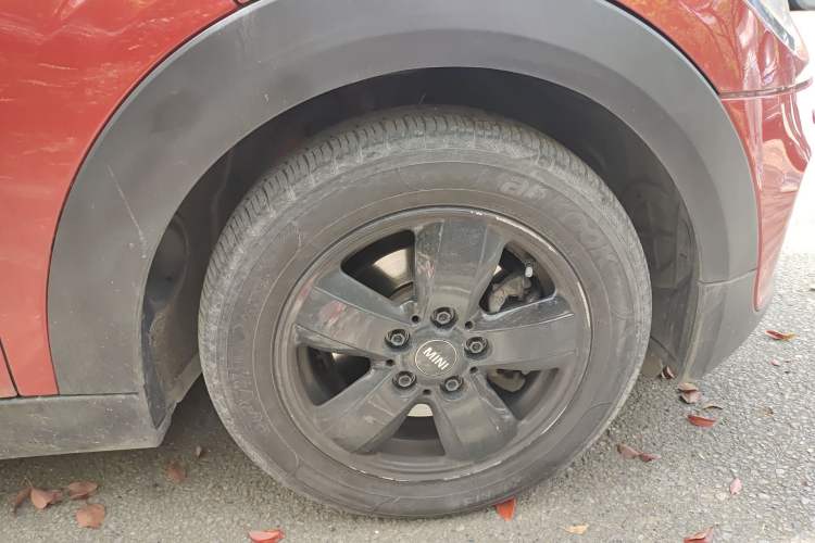 Used MINI 2016 1.2T ONE Five-Door Edition Right Front Wheel Hub