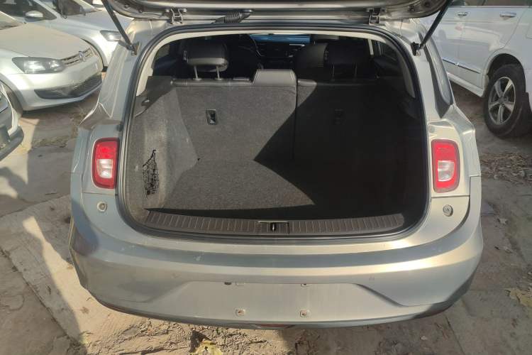 Used Buick Excelle GX 2018 18T Automatic Elite Model Trunk