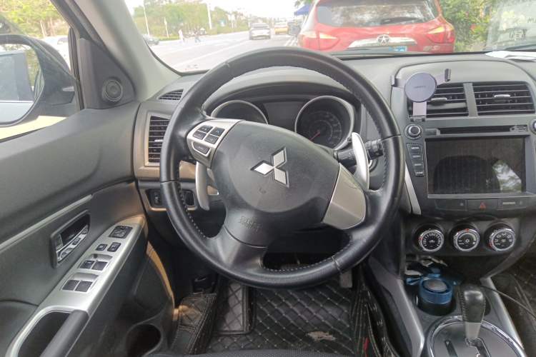 Used Mitsubishi ASX 2013 2.0L CVT Two-Wheel Drive Luxury Edition