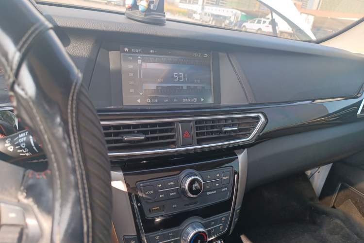 Used Zotye Domy X5 2015 1.5T Manual Luxury Model China V Standard
