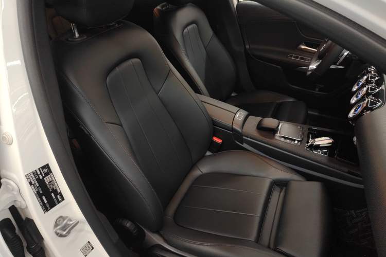 Used Mercedes-Benz A-Class 2022 Restyled A 200 L Sport Sedan Fashion Version