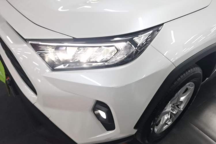 Used Toyota RAV4 2023 2.0L CVT Two-Wheel Drive Urban Edition
