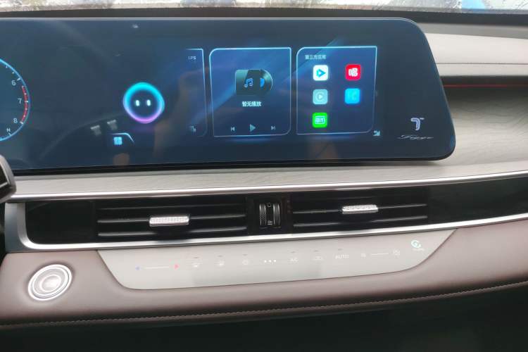 Used Chery Tiggo 8 PRO 2022 290T Two-Wheel Drive Haohan Edition 7 Seats Audio And AC Panel