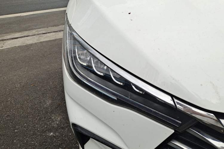 Used BYD Song MAX 2021 Upgraded Model 1.5T Automatic Luxury 7-Seater Right Front Headlight